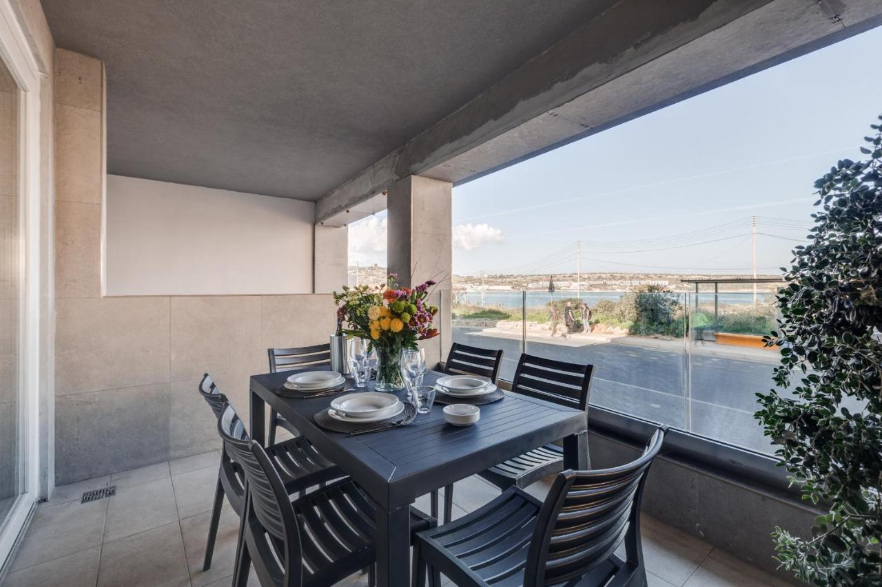 9Ten11 Seafront By Homely Mellieħa Екстериор снимка